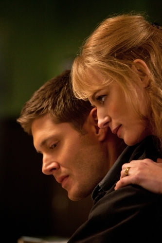 Still of Jensen Ackles and Samantha Smith in Supernatural (2005)