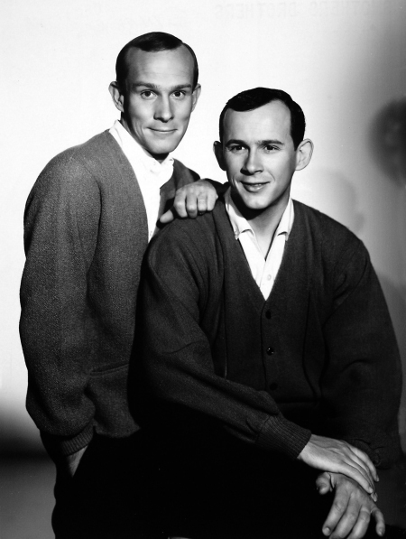 Dick Smothers and Tom Smothers in Pioneers of Television (2008)