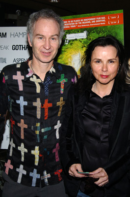 John McEnroe and Patty Smyth at event of Palindromes (2004)