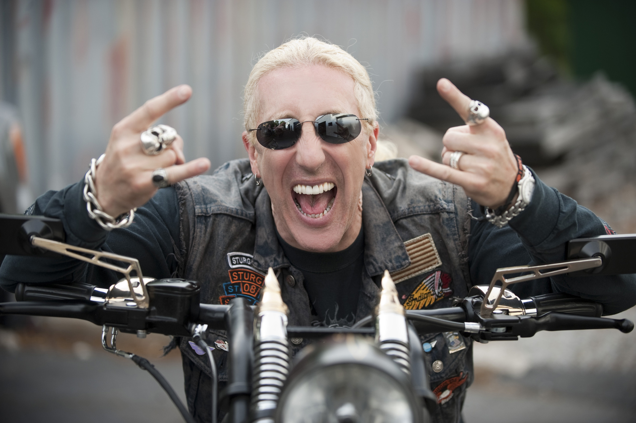 Still of Dee Snider in Growing Up Twisted (2010)