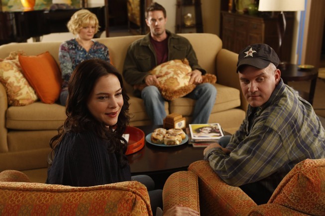 Still of Martha Plimpton, Mike O'Malley, Garret Dillahunt and Liza Snyder in Mazyle Houp (2010)