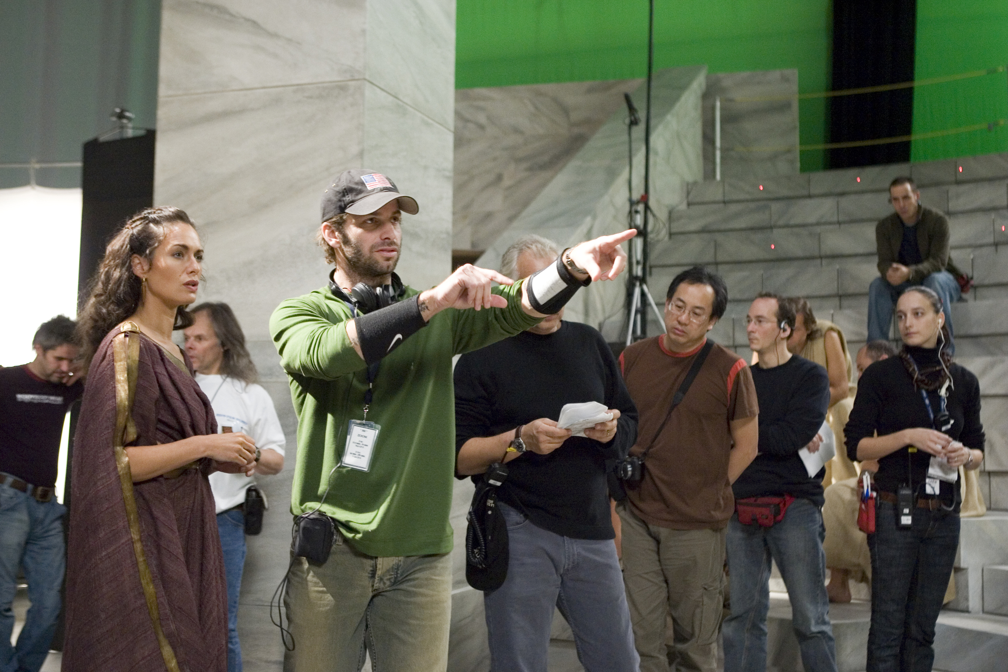 Still of Lena Headey and Zack Snyder in 300 (2006)