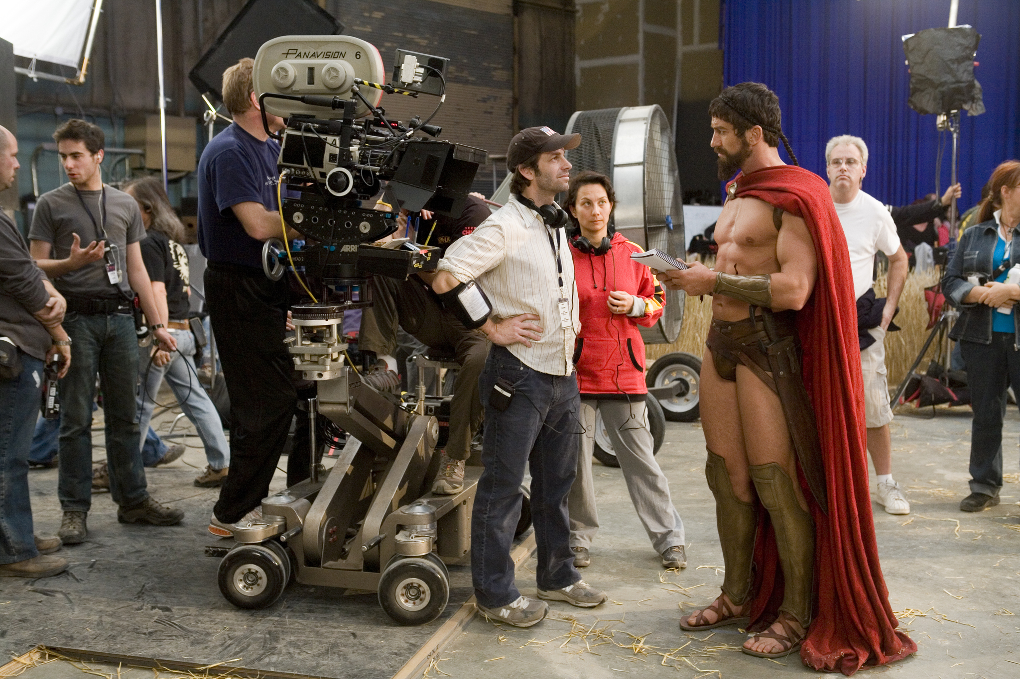 Still of Gerard Butler and Zack Snyder in 300 (2006)
