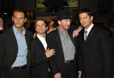 Gerard Butler, Frank Miller, Rodrigo Santoro and Zack Snyder at event of 300 (2006)