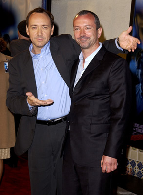 Kevin Spacey and Iain Softley at event of K-PAX (2001)