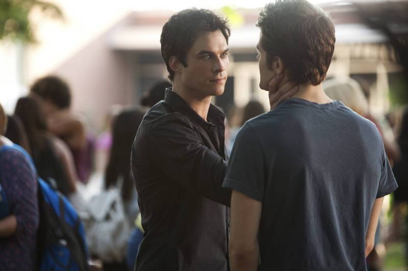 Still of Ian Somerhalder and Paul Wesley in Vampyro dienorasciai (2009)