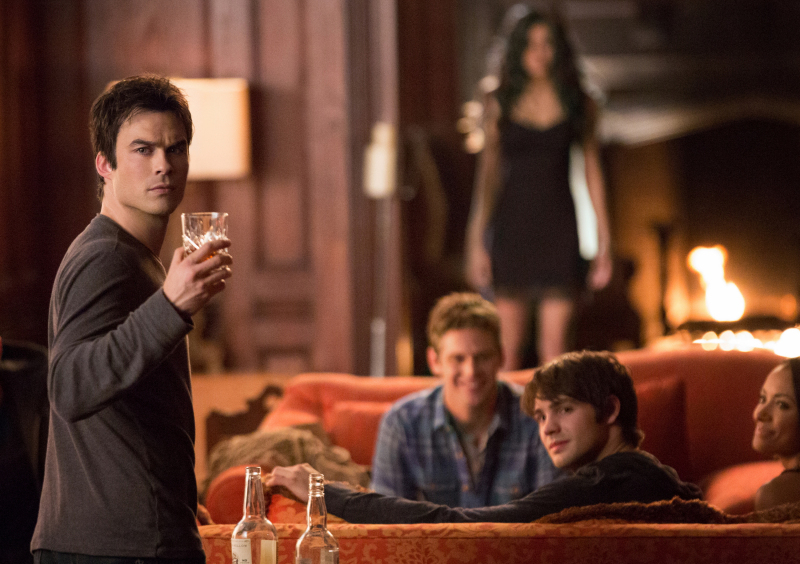 Still of Kat Graham, Ian Somerhalder, Zach Roerig and Candice Accola in Vampyro dienorasciai (2009)