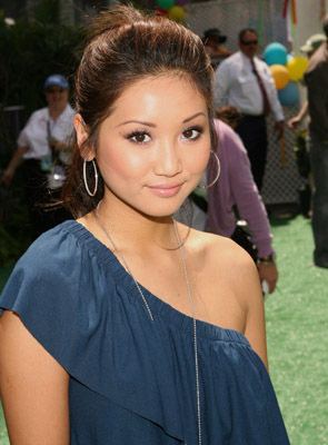 Brenda Song at event of Aukstyn (2009)