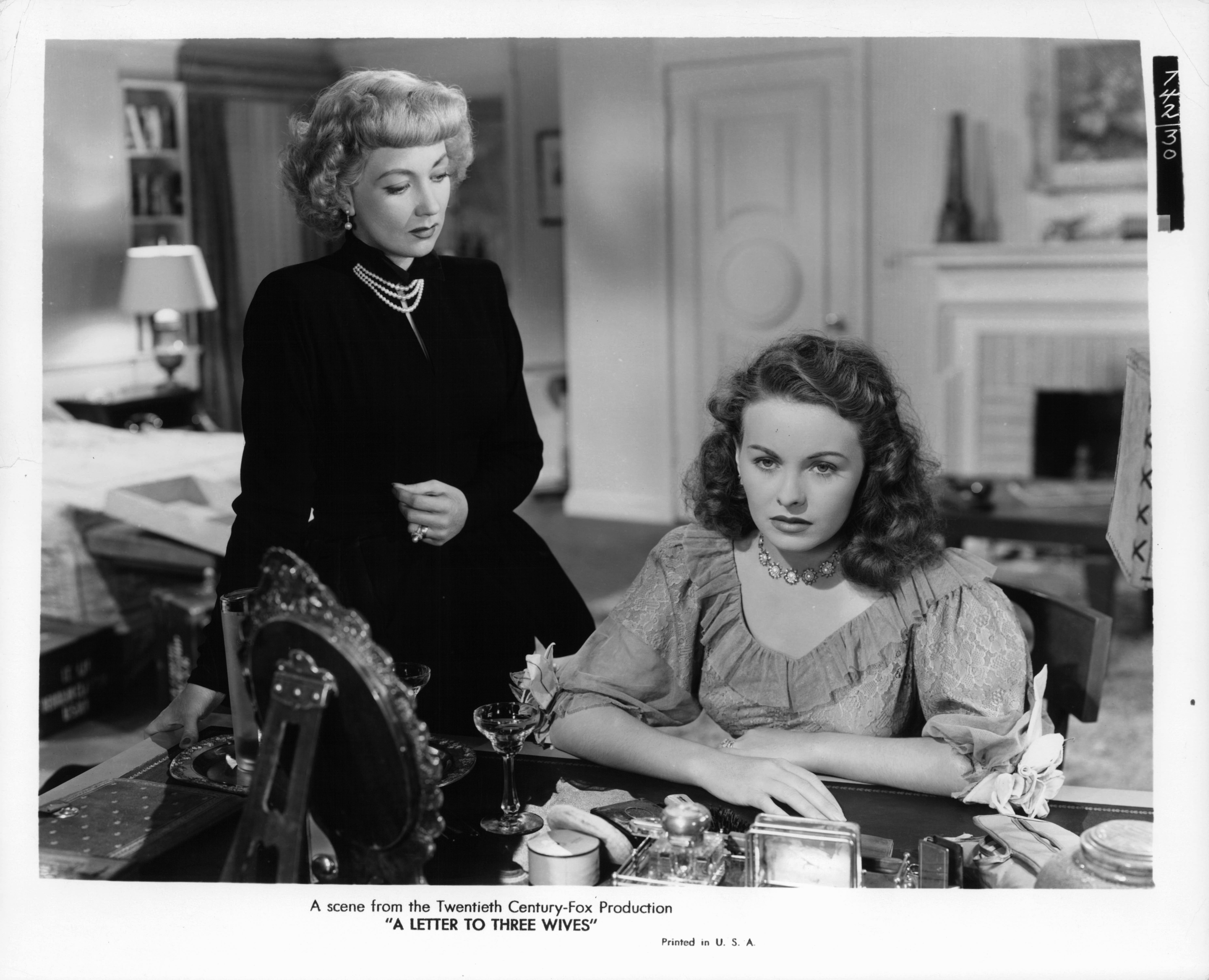 Still of Jeanne Crain and Ann Sothern in A Letter to Three Wives (1949)