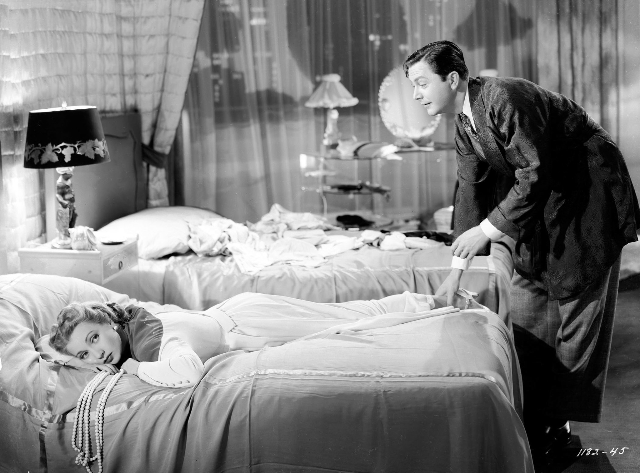 Still of Robert Young and Ann Sothern in Lady Be Good (1941)