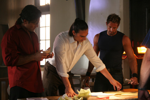 Still of Fernando Colunga, Gabriel Soto and Miguel Varoni in Ladrón que roba a ladrón (2007)