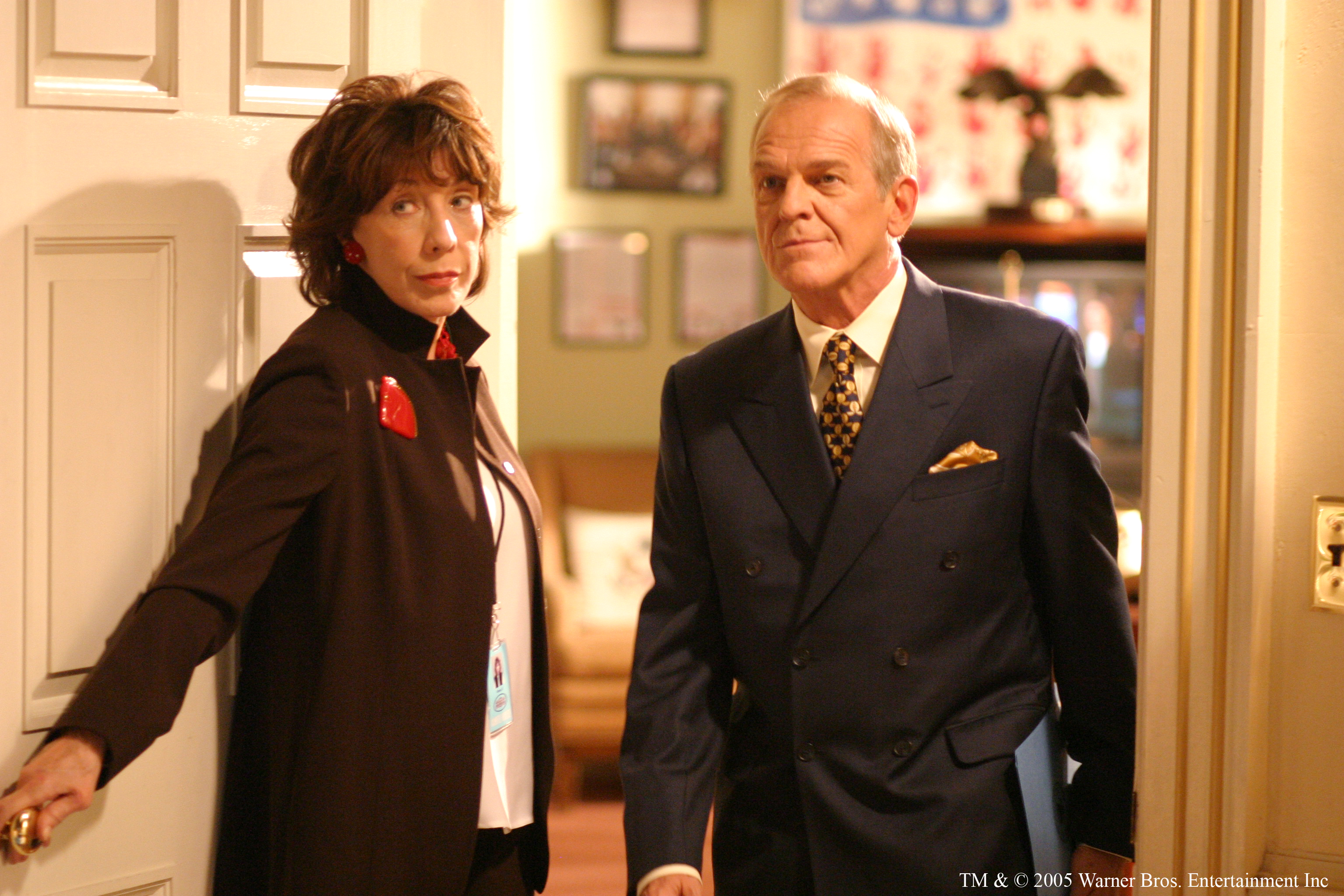 Still of Lily Tomlin and John Spencer in The West Wing (1999)