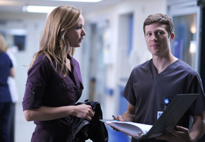 Still of Jordana Spiro and Zach Gilford in The Mob Doctor (2012)