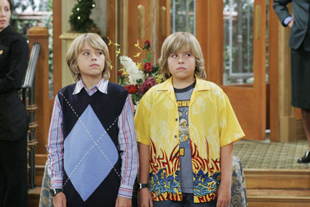 Still of Cole Sprouse and Dylan Sprouse in The Suite Life of Zack and Cody (2005)