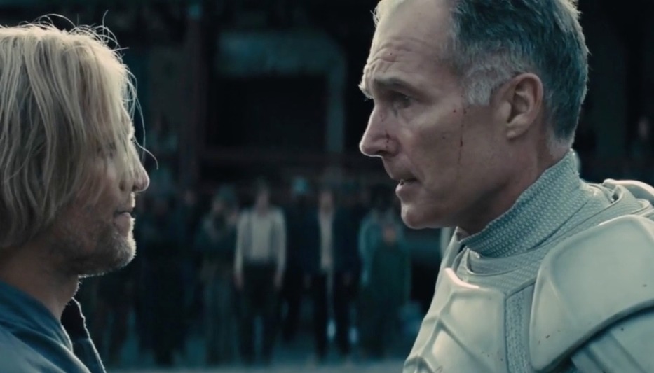 Still of Patrick St. Esprit and Woody Harrelson in The Hunger Games: Catching Fire