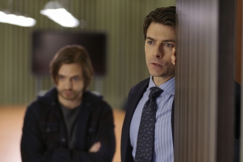 Still of Noah Bean and Aaron Stanford in Nikita (2010)