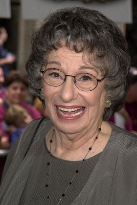 Florence Stanley at event of Atlantis: The Lost Empire (2001)