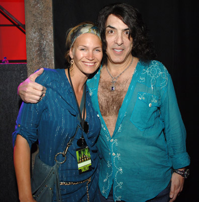 Natasha Henstridge and Paul Stanley