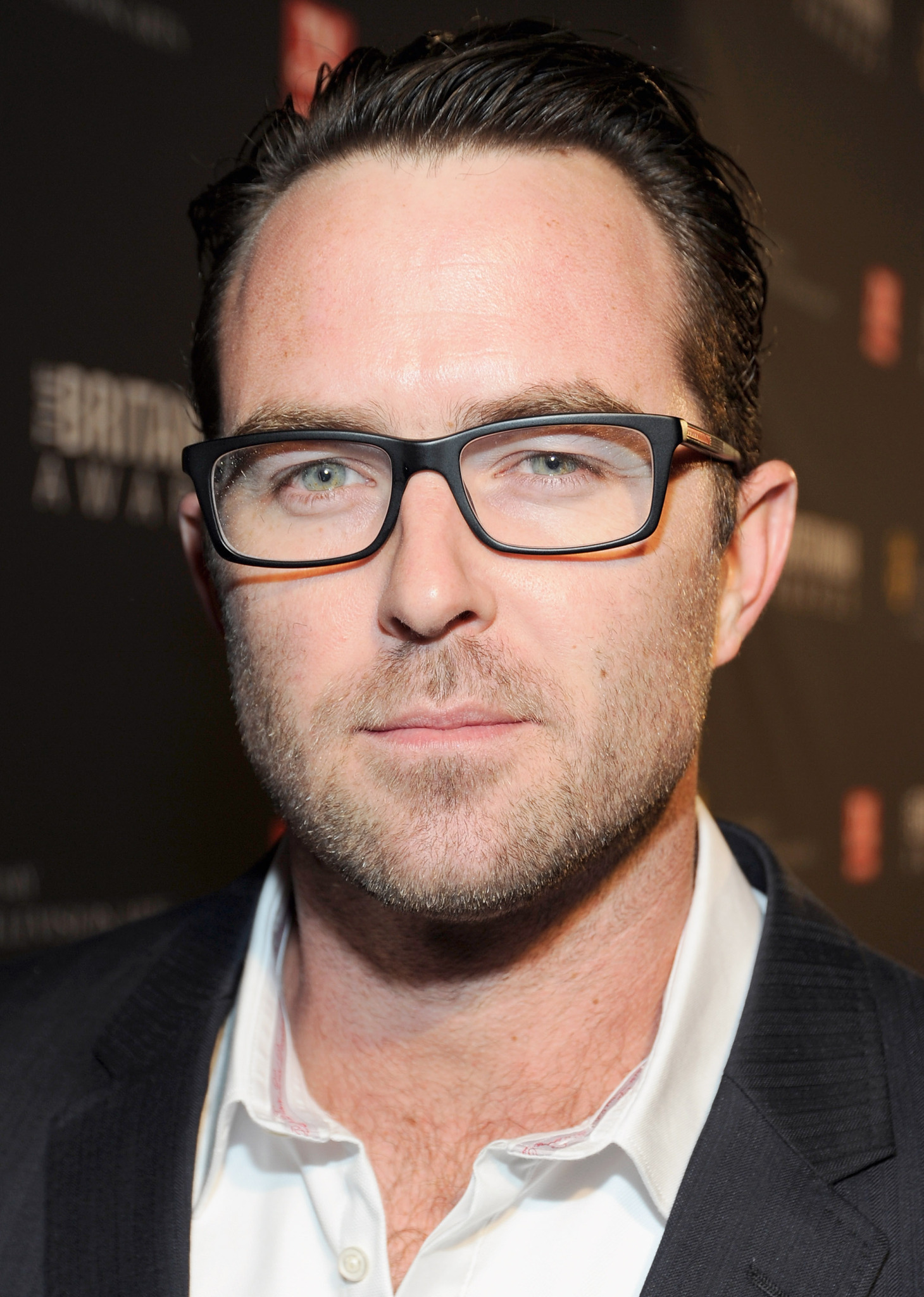 Sullivan Stapleton