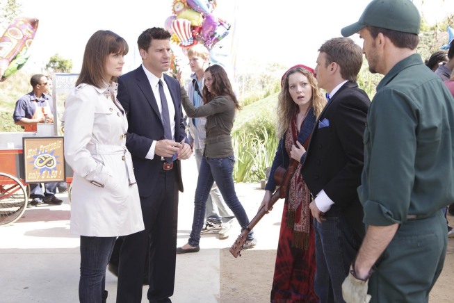 Ronnie Steadman with Emily Deschanel and David Boreanaz, Alex Weed, and Melinda Dahl Foley