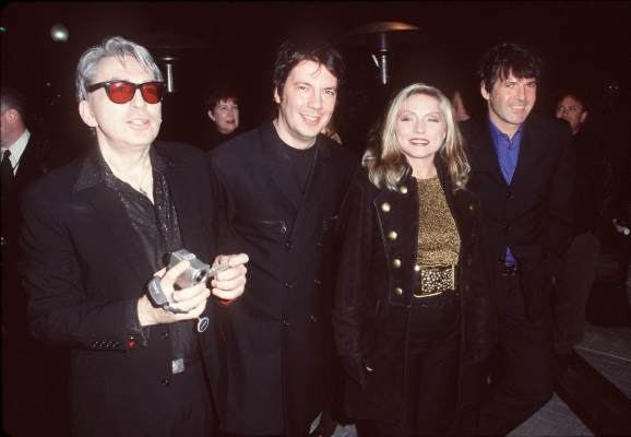 Deborah Harry and Chris Stein at event of 200 Cigarettes (1999)
