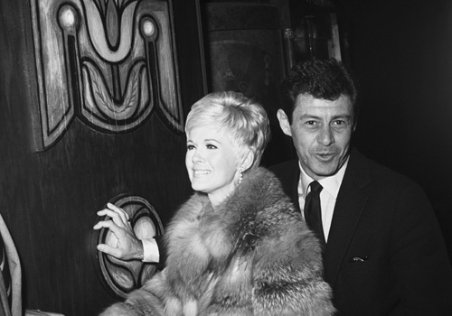 Connie Stevens and Eddie Fisher at the wedding reception for Tony Curtis and Leslie Allen