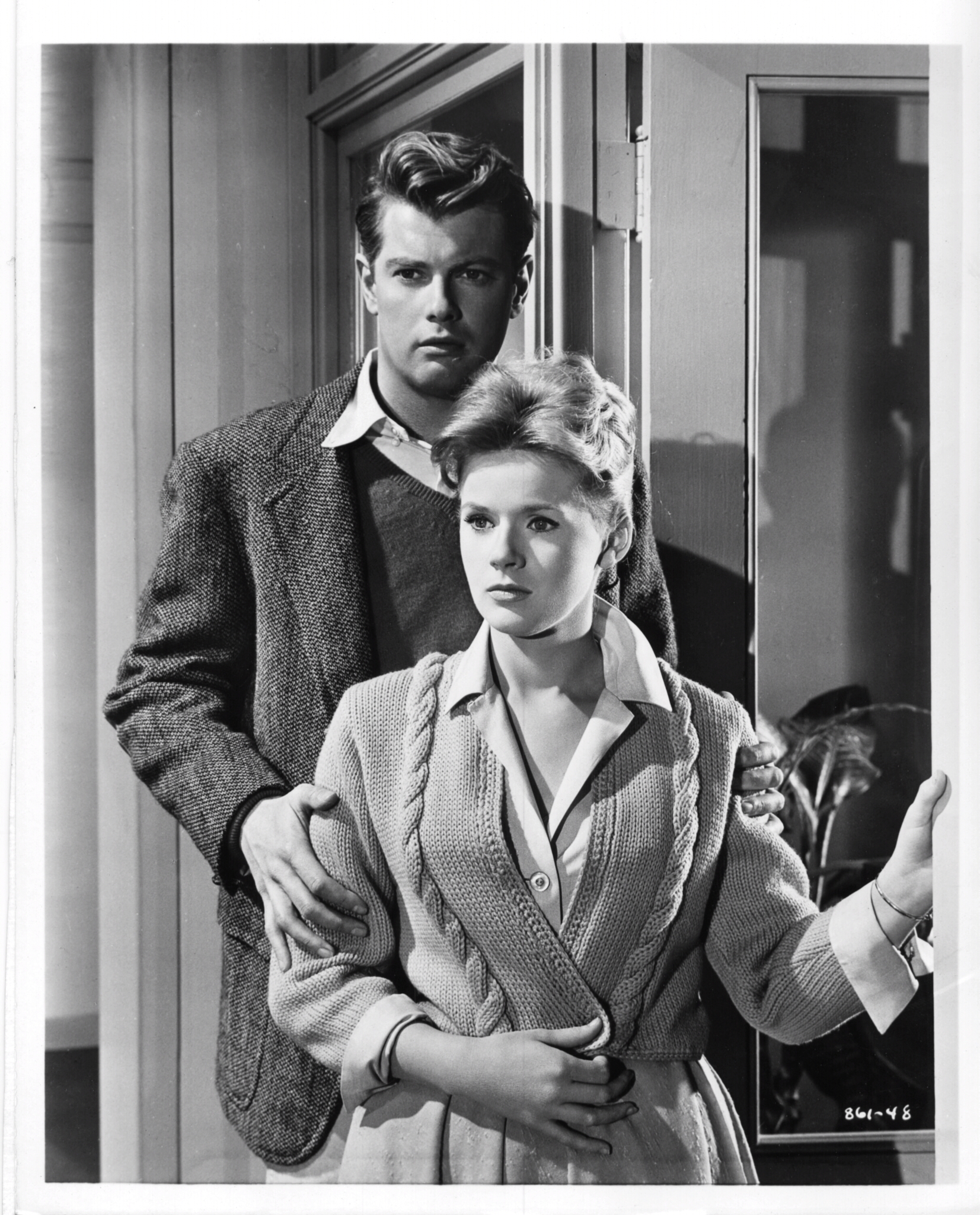 Still of Troy Donahue and Connie Stevens in Susan Slade (1961)