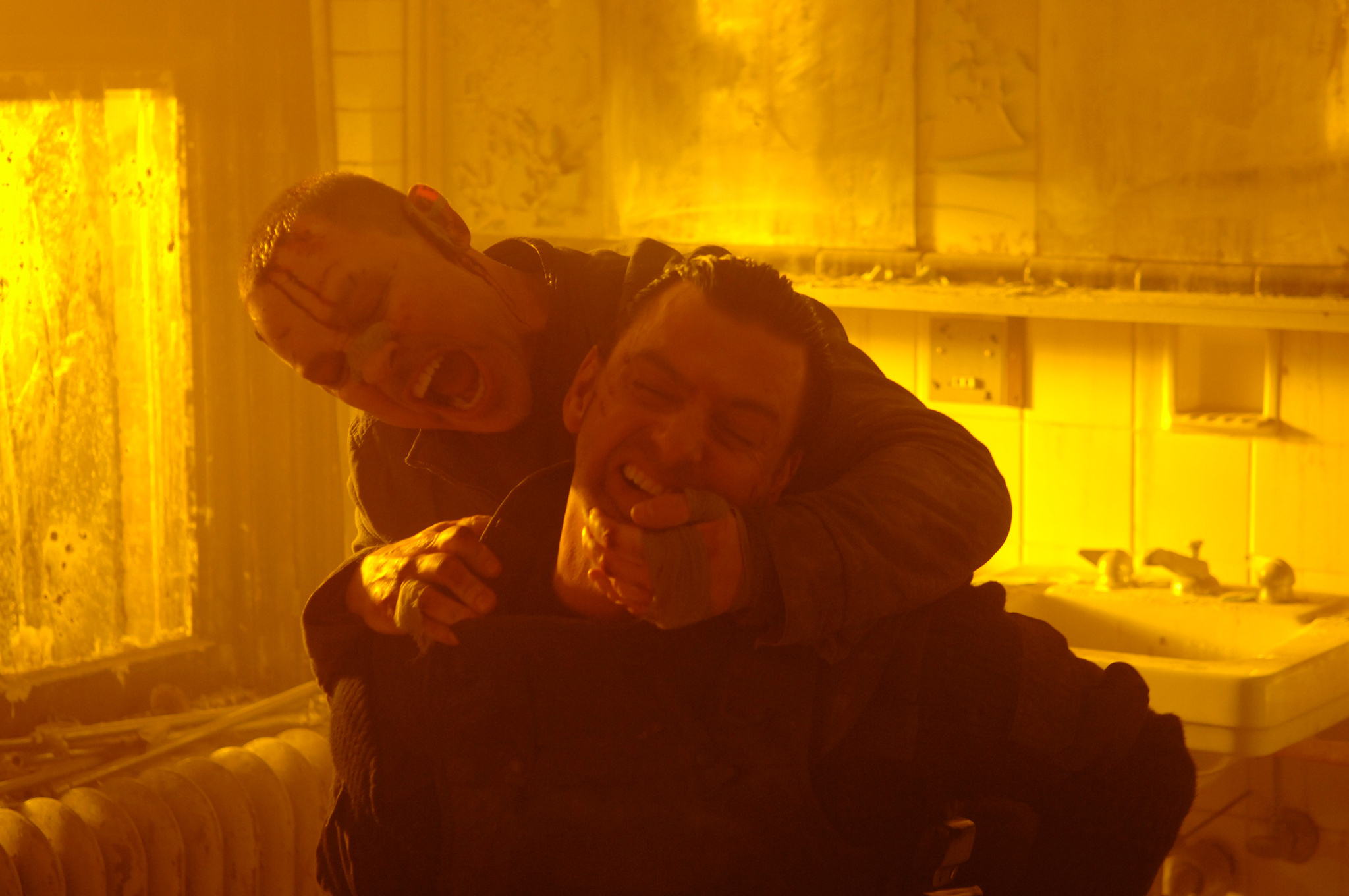 Still of Doug Hutchinson and Ray Stevenson in Punisher: War Zone (2008)