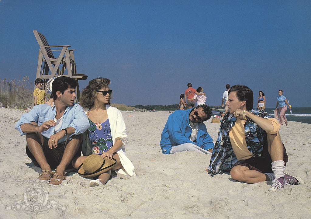 Still of Andrew McCarthy, Jonathan Silverman, Terry Kiser and Catherine Mary Stewart in Weekend at Bernie's (1989)