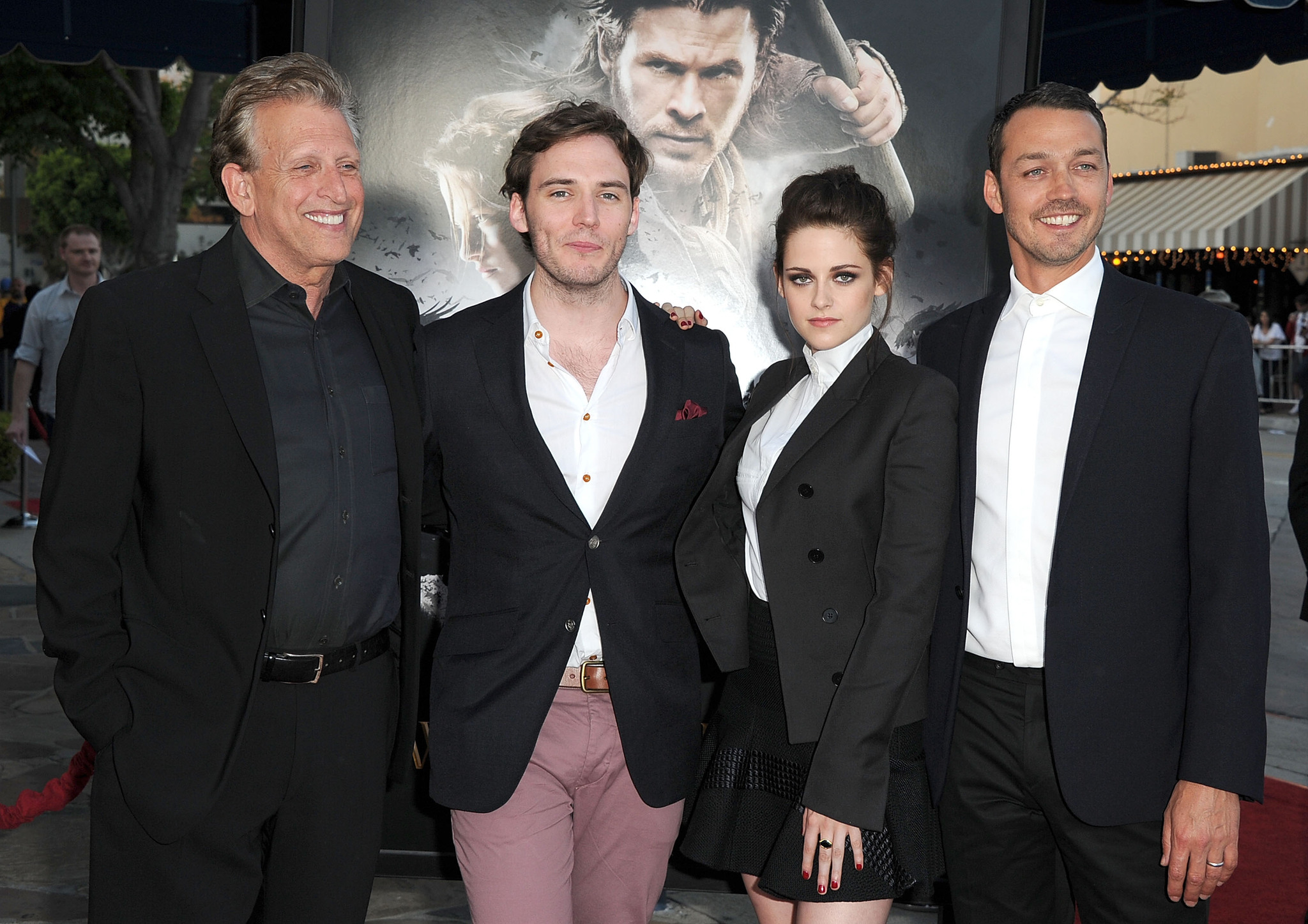 Joe Roth, Kristen Stewart, Rupert Sanders and Sam Claflin at event of Snieguole ir medziotojas (2012)