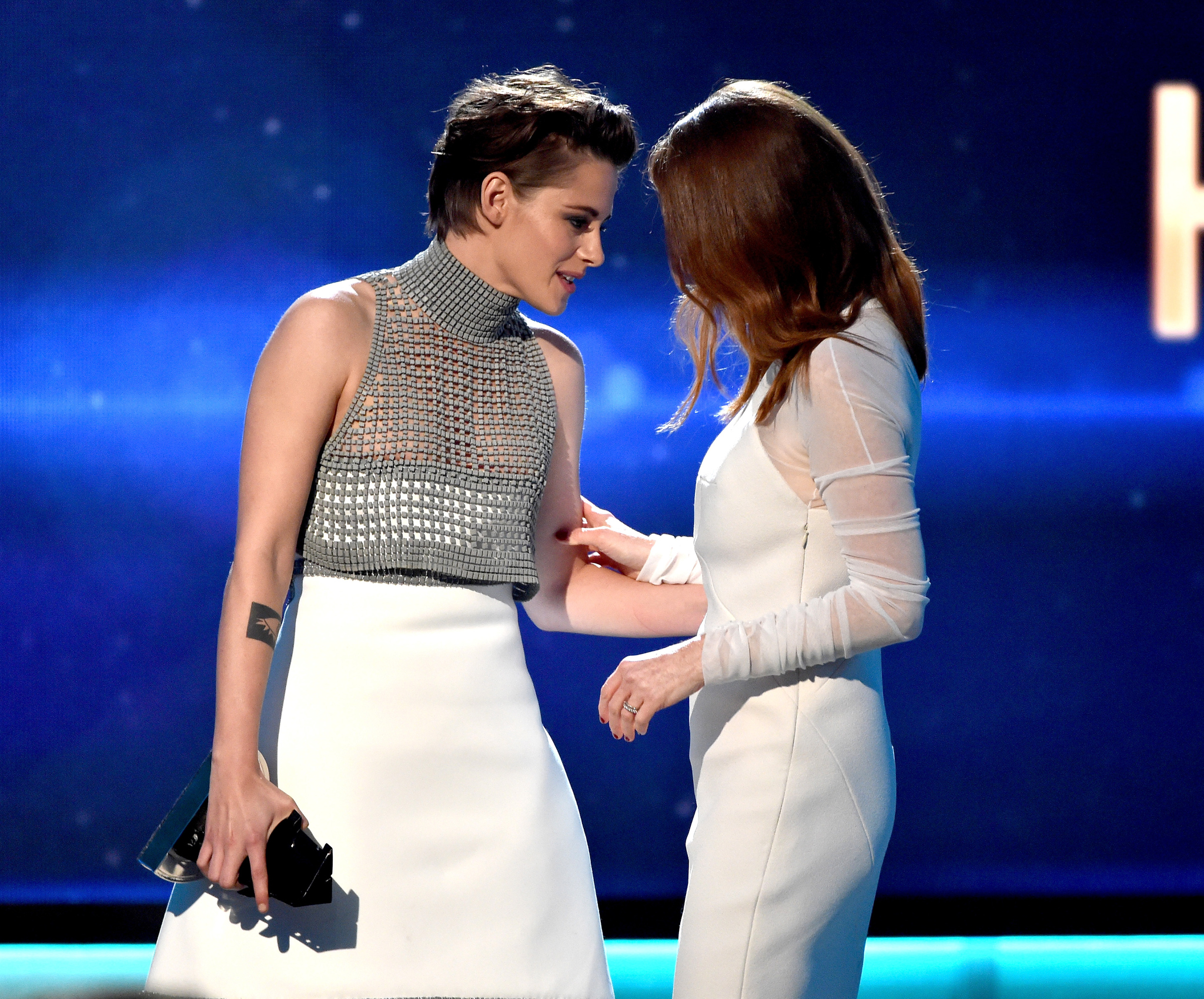 Julianne Moore and Kristen Stewart at event of Hollywood Film Awards (2014)