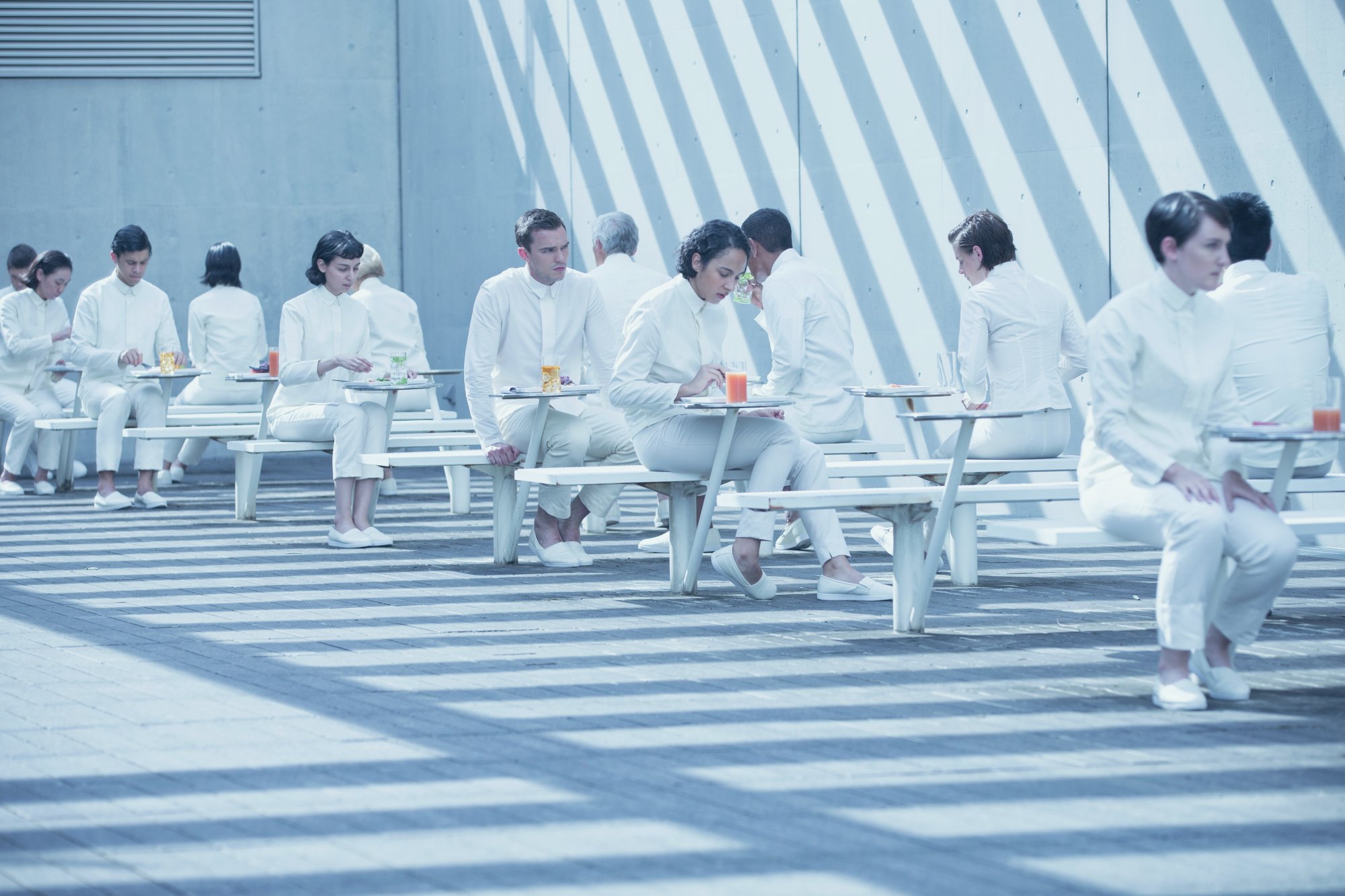 Still of Nicholas Hoult and Kristen Stewart in Equals (2015)