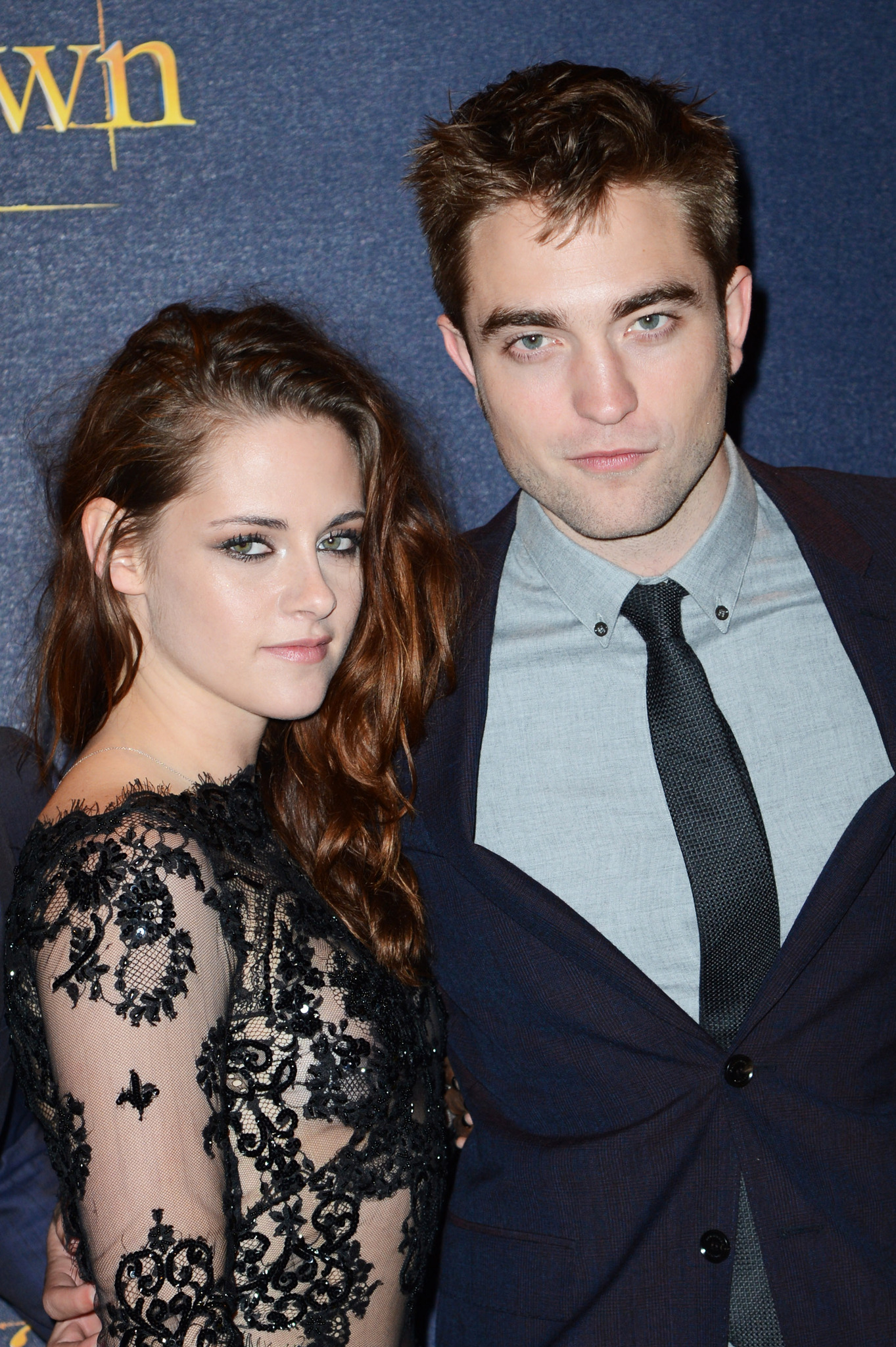 Kristen Stewart and Robert Pattinson at event of Brekstanti ausra. 2 dalis (2012)