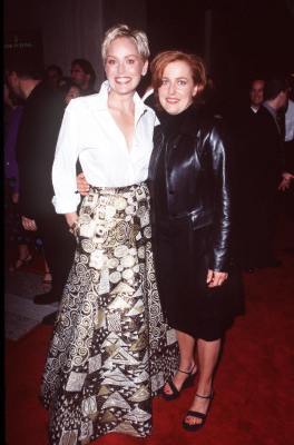 Gillian Anderson and Sharon Stone at event of The Mighty (1998)