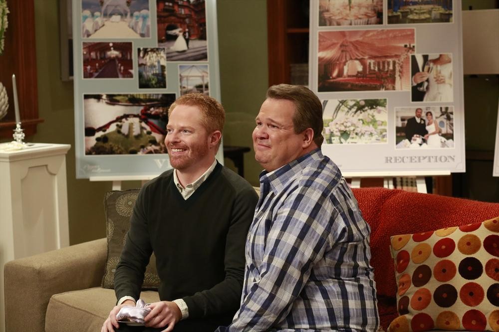 Still of Jesse Tyler Ferguson and Eric Stonestreet in Moderni seima (2009)