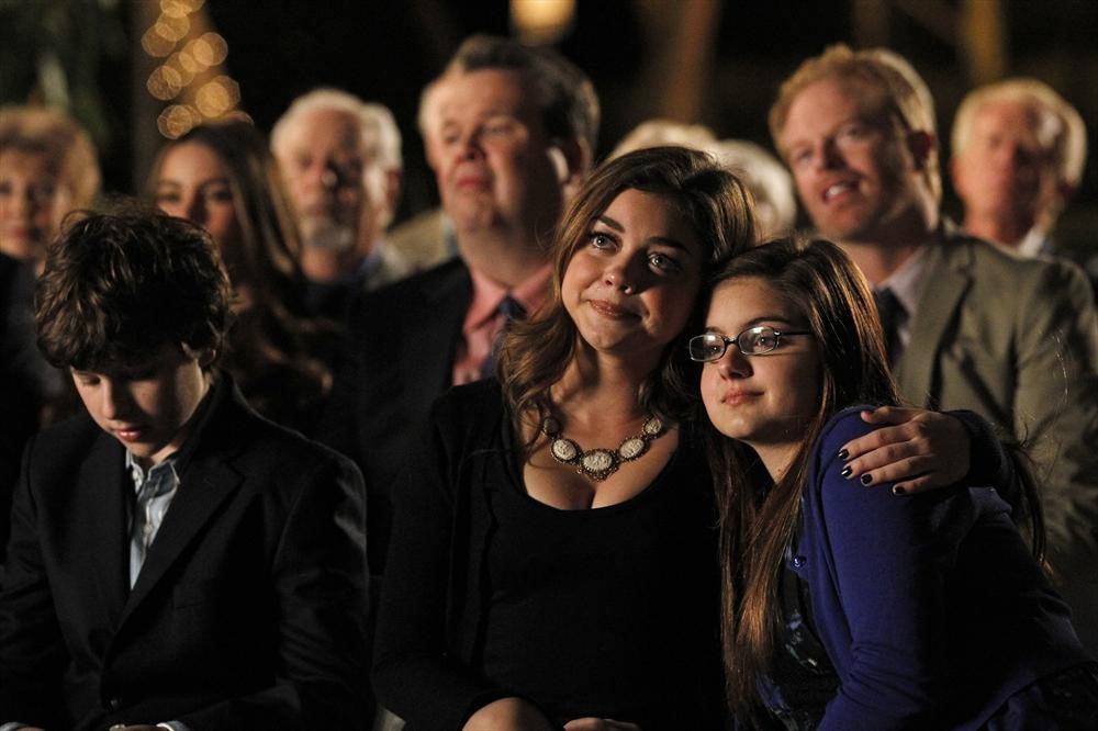 Still of Jesse Tyler Ferguson, Sarah Hyland, Eric Stonestreet, Ariel Winter and Nolan Gould in Moderni seima (2009)