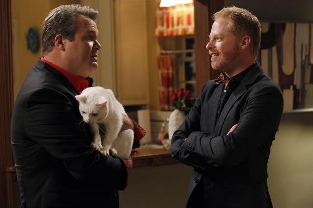 Still of Jesse Tyler Ferguson and Eric Stonestreet in Moderni seima (2009)