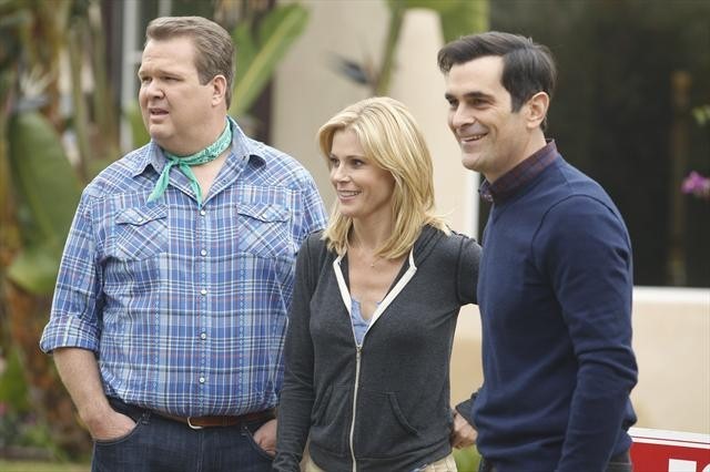 Still of Julie Bowen, Ty Burrell and Eric Stonestreet in Moderni seima (2009)