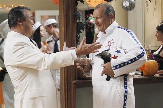 Still of Ed O'Neill and Eric Stonestreet in Moderni seima (2009)