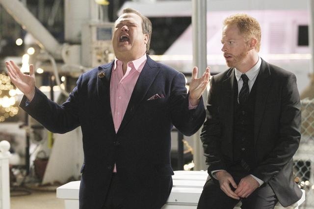 Still of Jesse Tyler Ferguson and Eric Stonestreet in Moderni seima (2009)