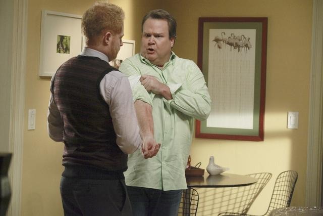 Still of Jesse Tyler Ferguson and Eric Stonestreet in Moderni seima (2009)