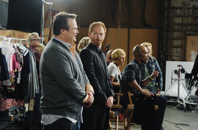 Still of Jesse Tyler Ferguson, Eric Stonestreet and Darren Dupree Washington in Moderni seima (2009)