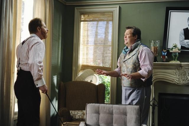 Still of Jesse Tyler Ferguson and Eric Stonestreet in Moderni seima (2009)