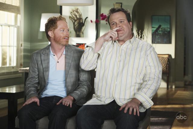 Still of Jesse Tyler Ferguson and Eric Stonestreet in Moderni seima (2009)