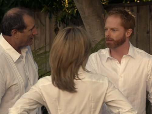 Still of Julie Bowen, Ed O'Neill and Eric Stonestreet in Moderni seima (2009)