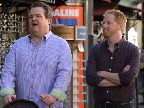 Still of Jesse Tyler Ferguson and Eric Stonestreet in Moderni seima (2009)