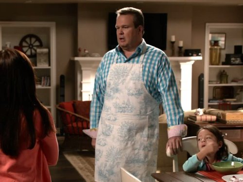 Still of Eric Stonestreet and Aubrey Anderson-Emmons in Moderni seima (2009)