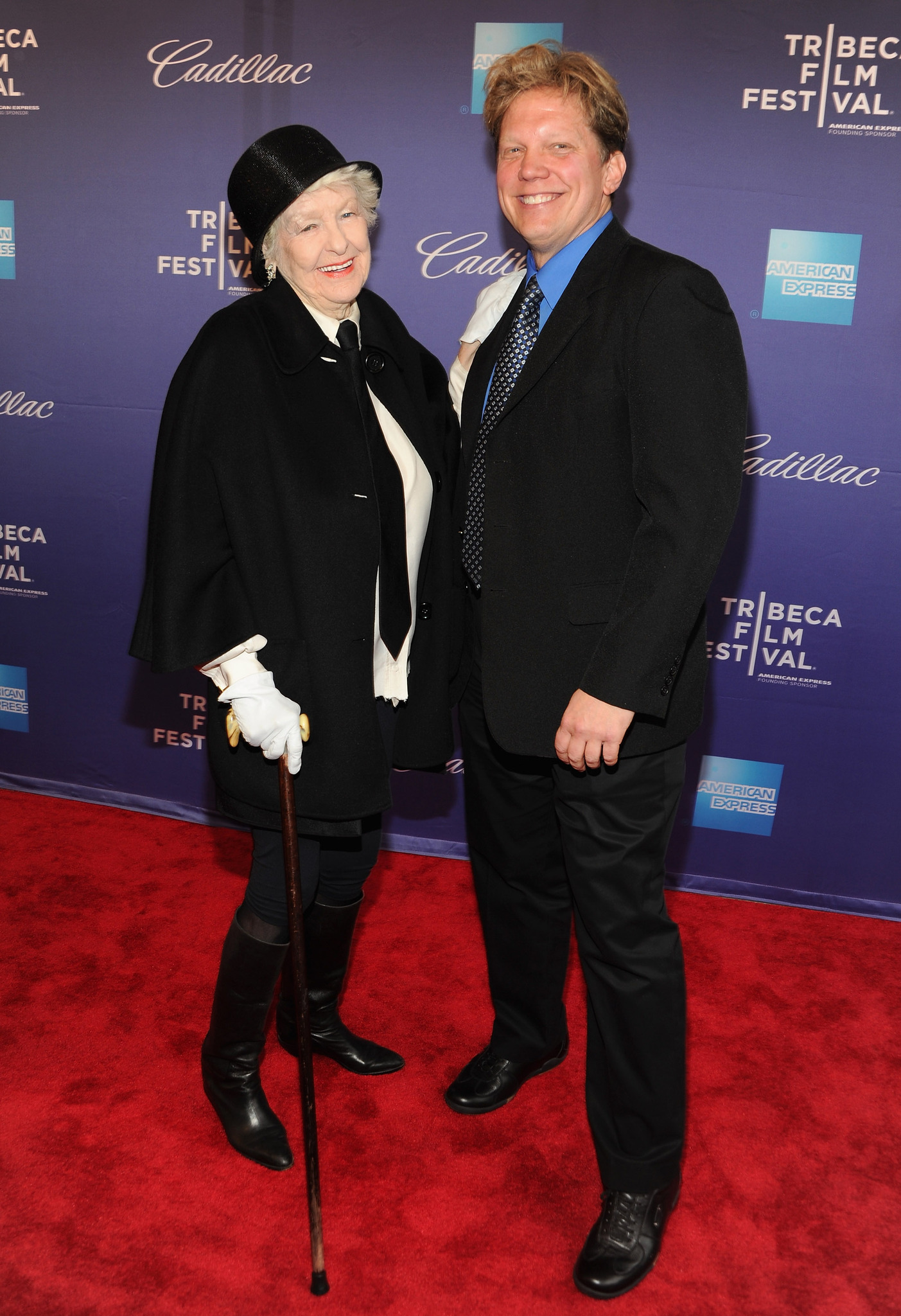 Elaine Stritch and Rob Bowman at event of Elaine Stritch: Shoot Me (2013)