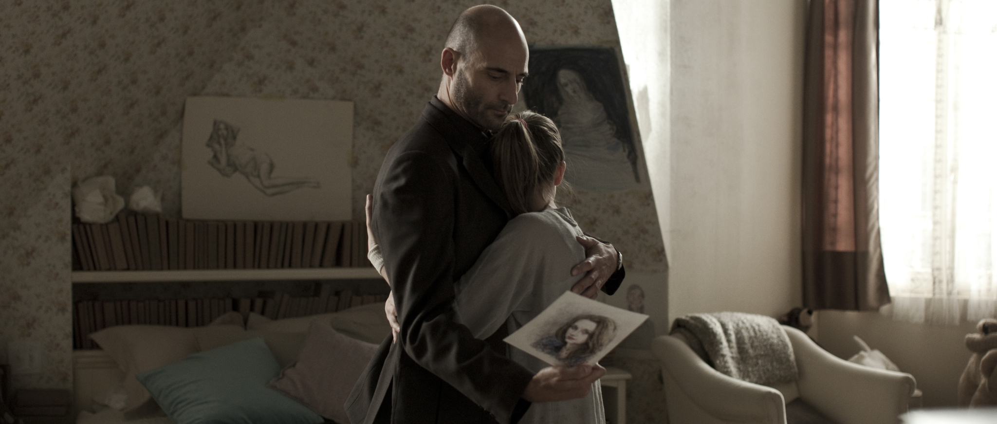 Still of Mark Strong in Mindscape (2013)