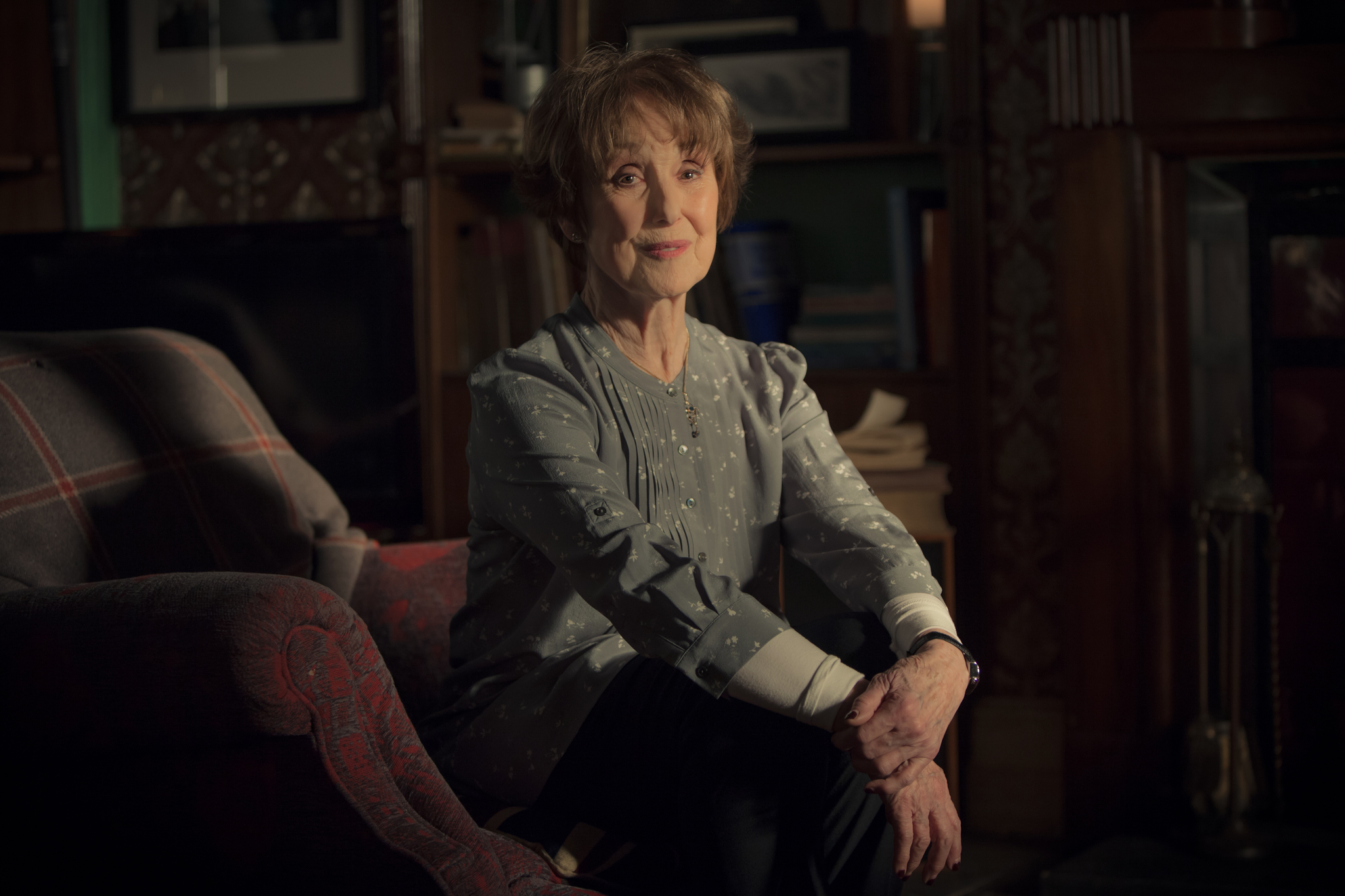 Still of Una Stubbs in Serlokas (2010)